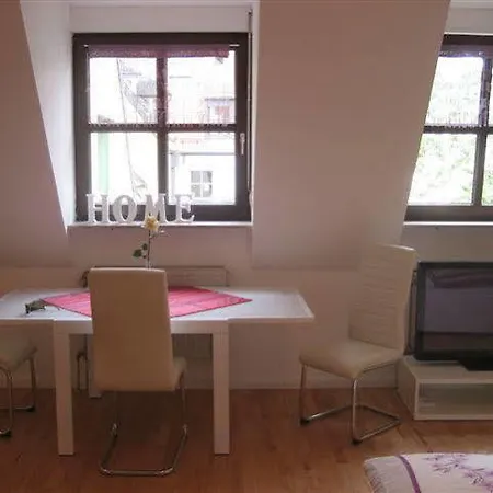 Waldhotel Ziegelstadel 2*